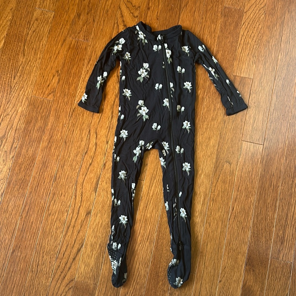 Kyte baby sleeper - Midnight Magnolia